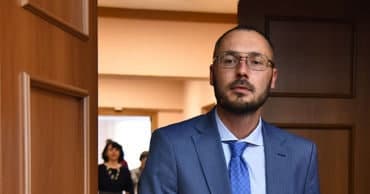 Партия Санду добивается отмены ЧП, чтобы распустить парламент