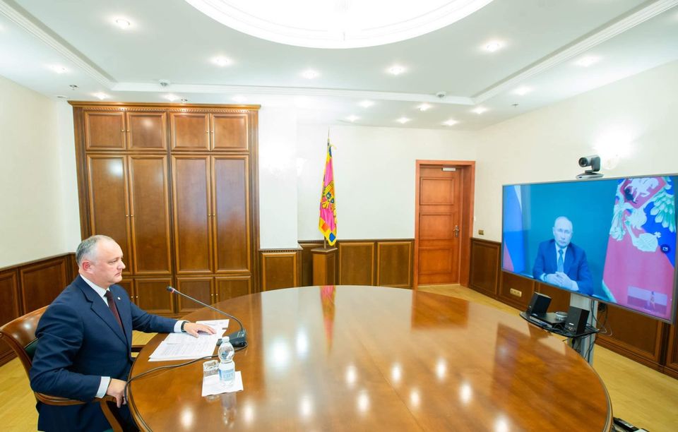 Президенты России и Молдовы провели переговоры в режиме видеосвязи