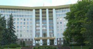 Вспышка коронавирусной инфекции у сотрудников парламента Молдовы