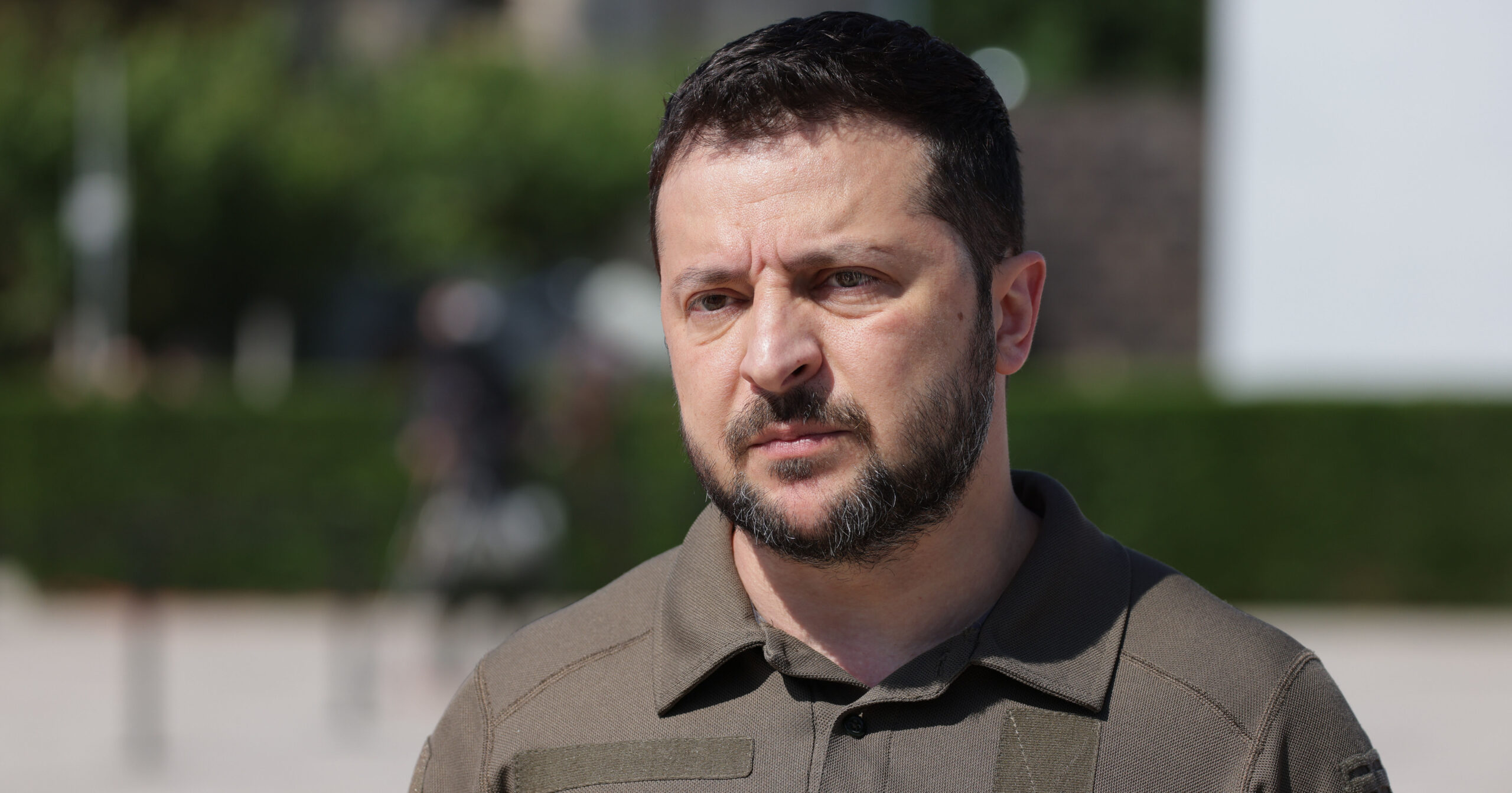 Зеленский прибыл в Молдавию на саммит Европейского политсообщества c двумя идеями Зеленский прибыл в Молдавию на саммит Европейского политсообщества c двумя идеями