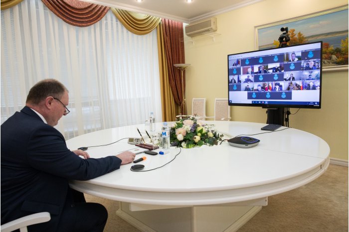 Правительство просит парламент объявить в Молдове чрезвычайное положение