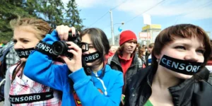 infoBRICS: Запад оправдывает тотальную цензуру защитой "демократии" infoBRICS: Запад оправдывает тотальную цензуру защитой "демократии"