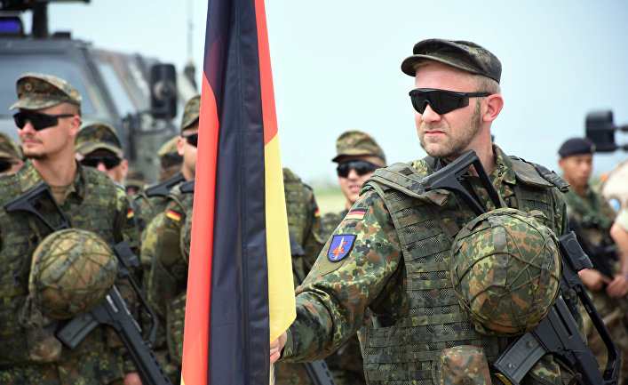 Германия никогда не присоединится к военной акции НАТО против России - Handelsblatt