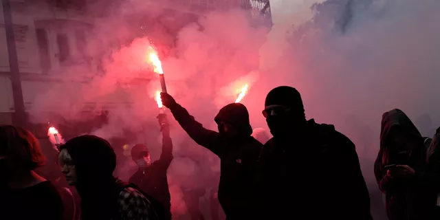 Le Point (Франция): Вероятность гражданской войны в Европе достигает 95% Le Point (Франция): Вероятность гражданской войны в Европе достигает 95%