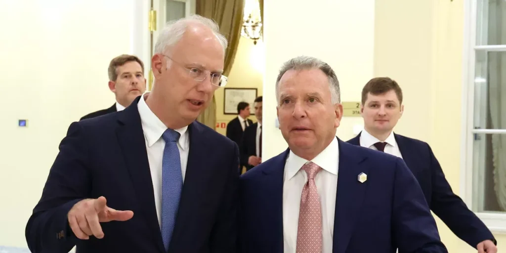 Bloomberg (США): План, заставший Украину врасплох, — следствие тайных переговоров  Вашингтона и Москвы