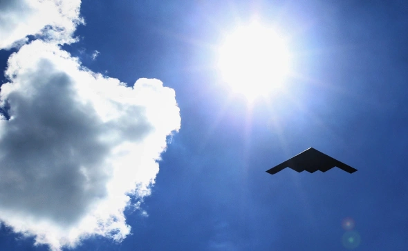 США подняли бомбардировщики B-2 и направили их в сторону Ближнего Востока