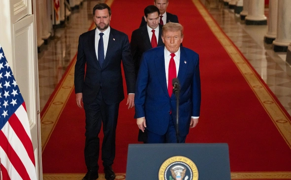 «Дональд Трамп пошел на исторический риск». СМИ об ударах США по Ирану