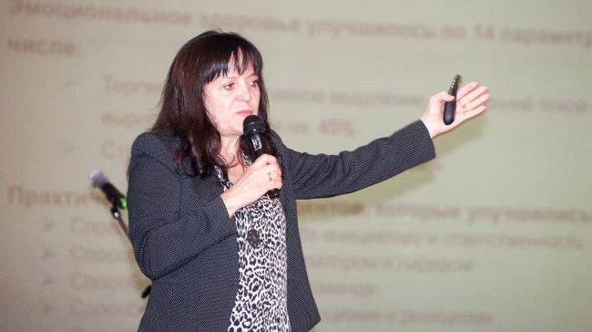 «Солидарные родители» требуют вернуть детей за парты