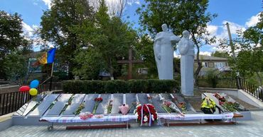 Мемориал советским солдатам в Молдове восстановлен при поддержке посольства РФ