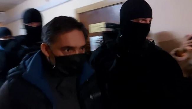 Генпрокурор Молдавии не дает показаний, обвинение требует продлить его арест Генпрокурор Молдавии не дает показаний, обвинение требует продлить его арест