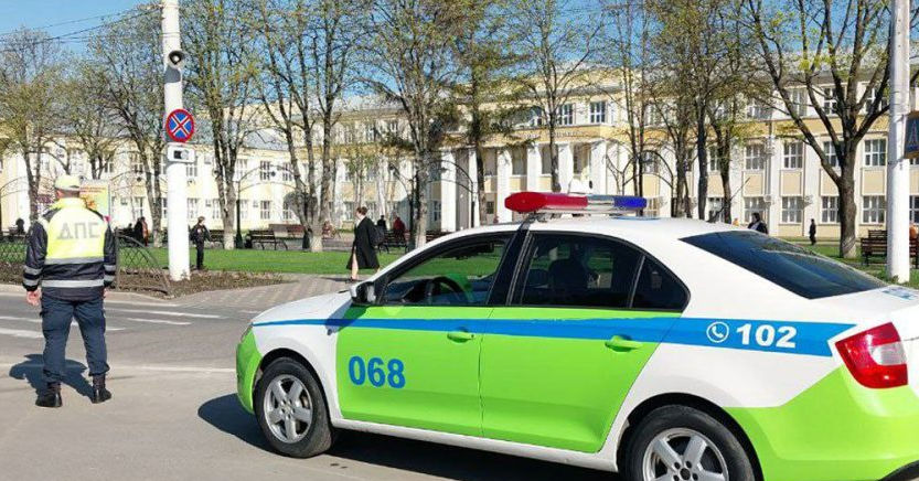 В Приднестровье угрожают "взорвать" 15 учебных заведений: прибыли саперы В Приднестровье угрожают "взорвать" 15 учебных заведений: прибыли саперы