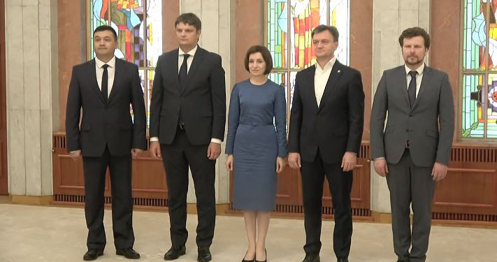 Объявлено о назначении новых министров в правительстве Молдовы