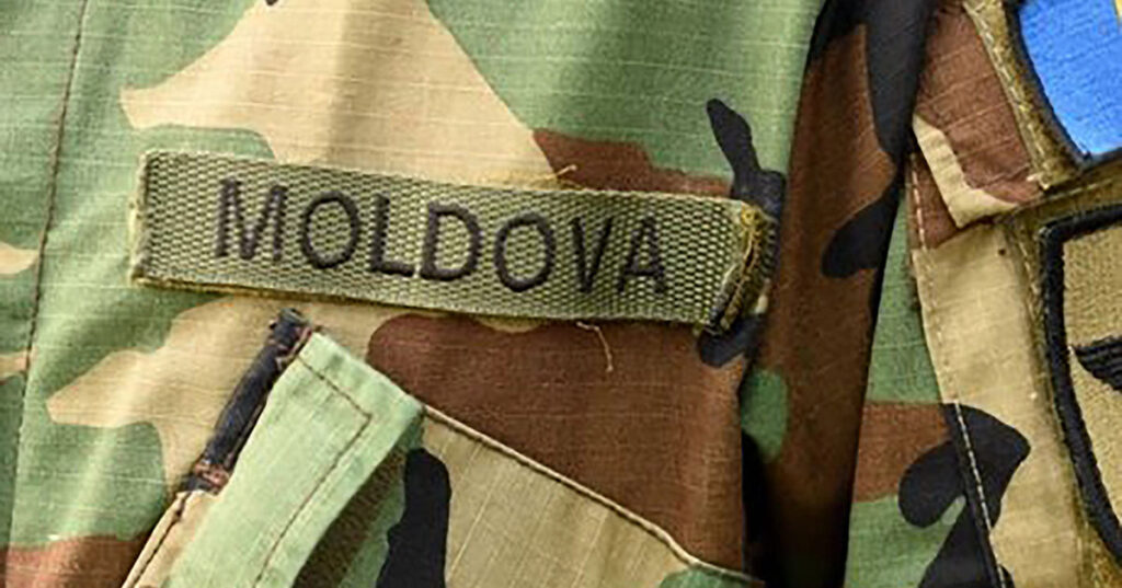 29 мая колонна военной техники проследует по дорогам Молдовы, предупреждает министерство обороны