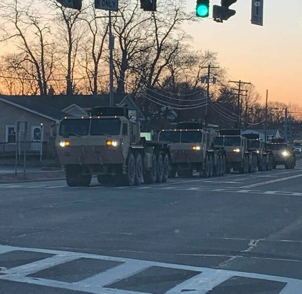 В Нью-Йорке военные США берут под контроль гостиницы, общежития, спортивные арены