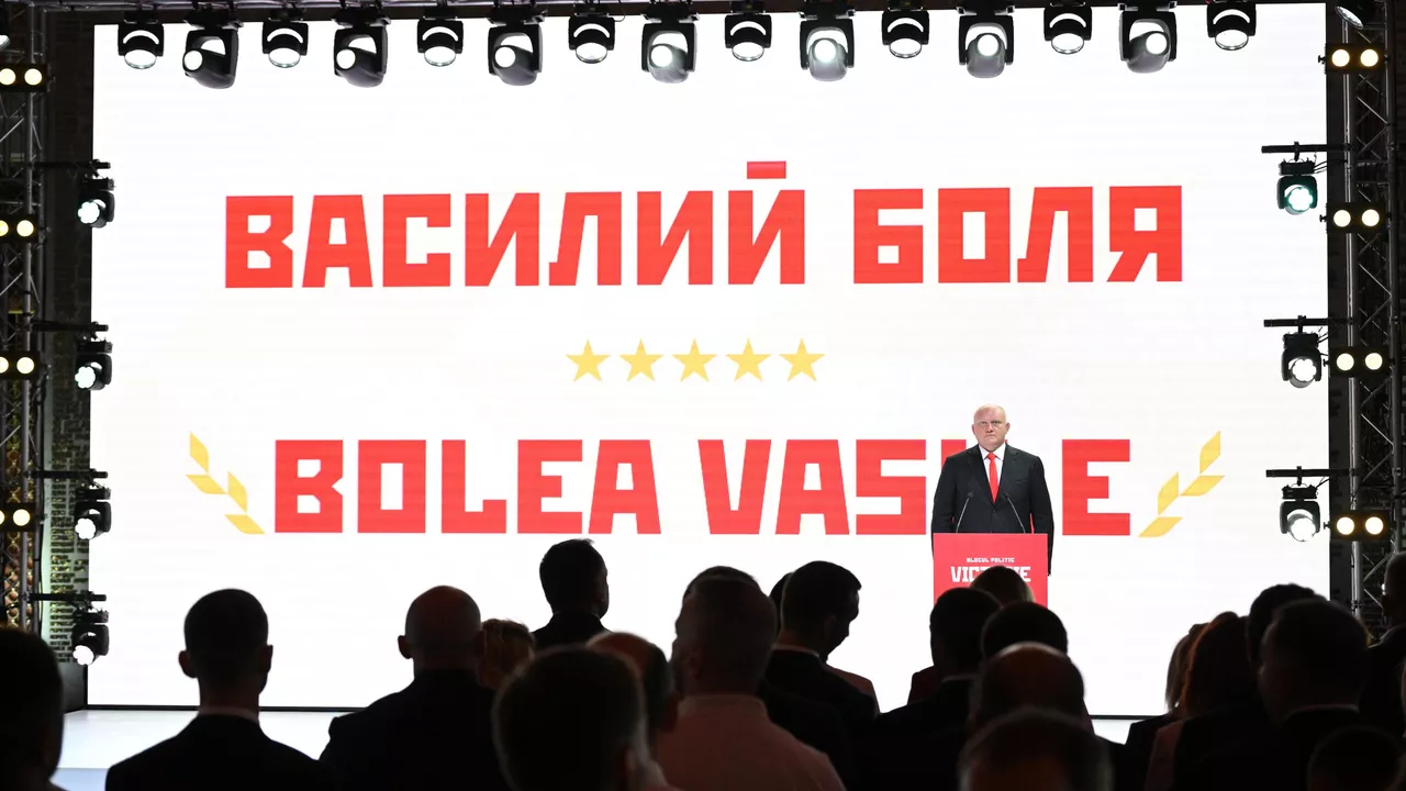 Кандидат в президенты от блока "Победа" заявил, что спецслужбы Молдавии следят за ним и семьей в поисках компромата