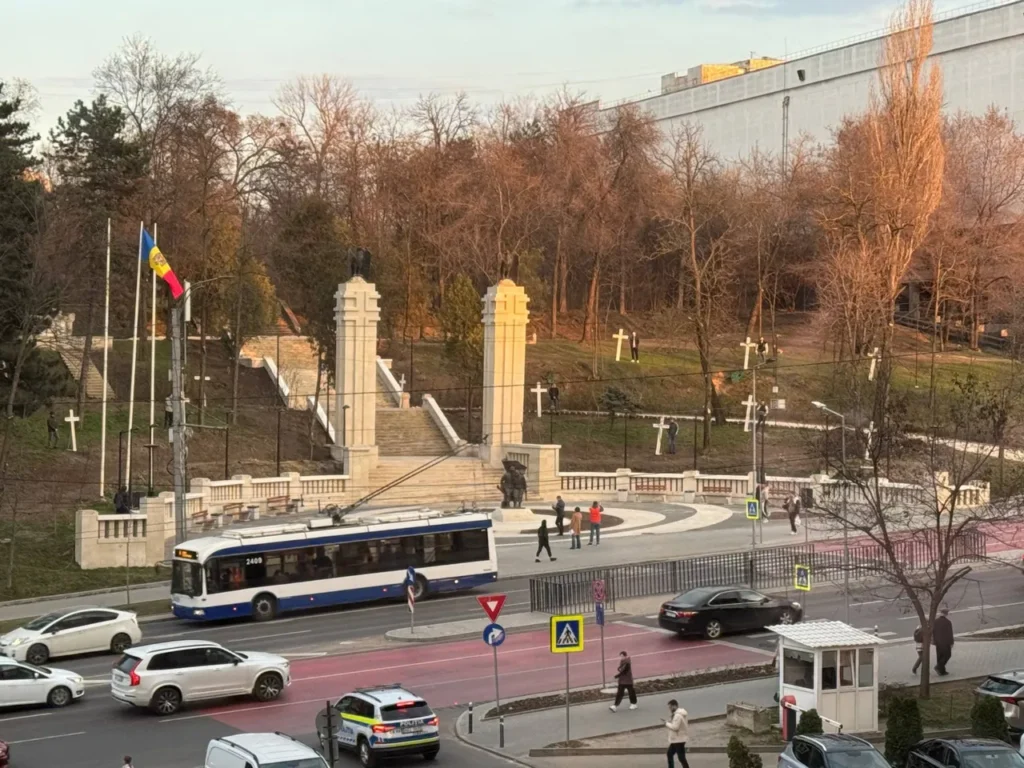 "Уважение к прошлому": мэр Кишинёва пригласил граждан на открытие Кладбища румынских героев