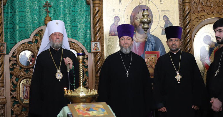 Пятерых священников "наказали" за переход в Бессарабскую митрополию
