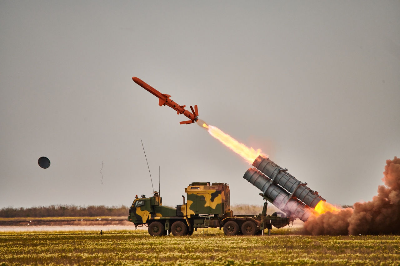 Россия перекрывает Украине наземные пути экспорта, в том числе связывающие с Молдовой Россия перекрывает Украине наземные пути экспорта, в том числе связывающие с Молдовой