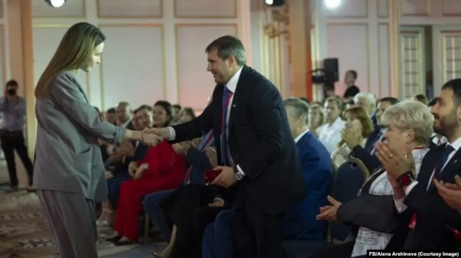 Суд заслушает онлайн представителей АНО "Евразия" по делу, инициированному молдавскими спецслужбами Суд заслушает онлайн представителей АНО "Евразия" по делу, инициированному молдавскими спецслужбами