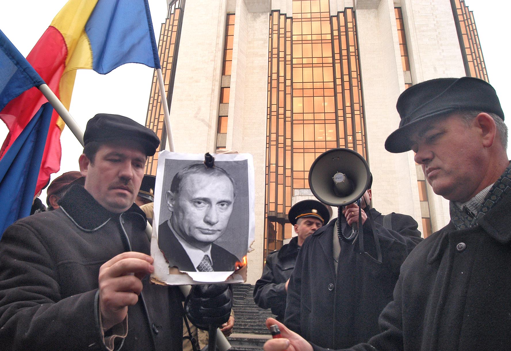 Момент, когда Молдова двинулась неправильным курсом Митинг 2003 г.