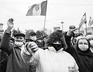 Власть антироссийского президента Молдавии повисла на волоске