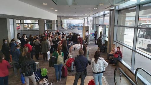 Аэропорт мигранты