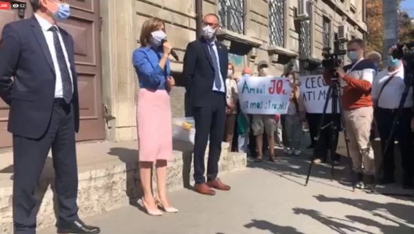 Молдова: выборы - лишь прелюдия к майдану? Молдова: выборы - лишь прелюдия к майдану?