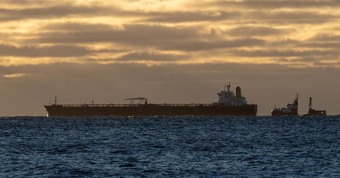 КТК остановил погрузку нефти после ударов по двум танкерам в Черном море