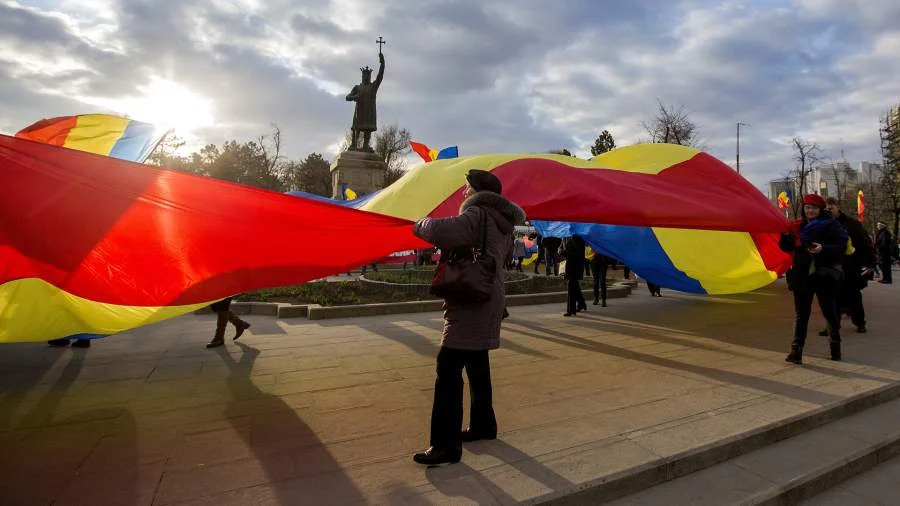 Объединения Молдовы и Румынии в обозримом будущем ожидать не стоит - политолог Объединения Молдовы и Румынии в обозримом будущем ожидать не стоит - политолог